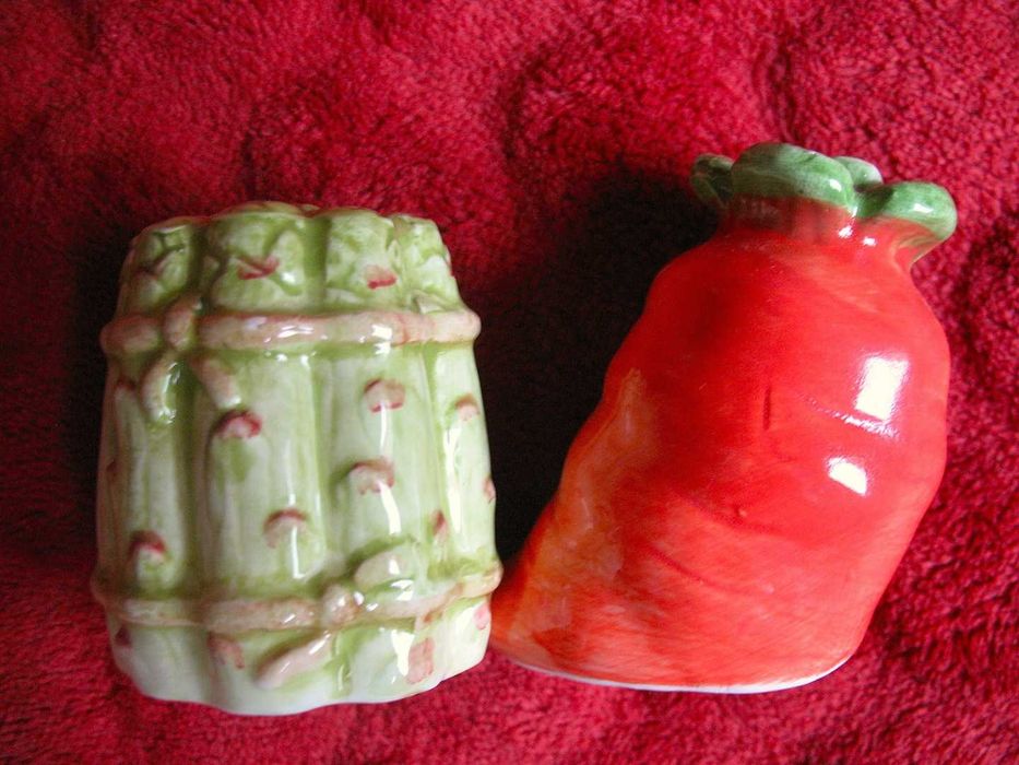 Sól i pieprz - Ceramika - warzywa - 5,5 x 5,5 x 4 cm