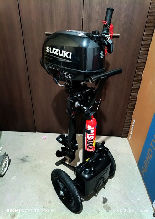 Sprzedam silnik zaburtowy SUZUKI 2.5 KM z krótką stopą.