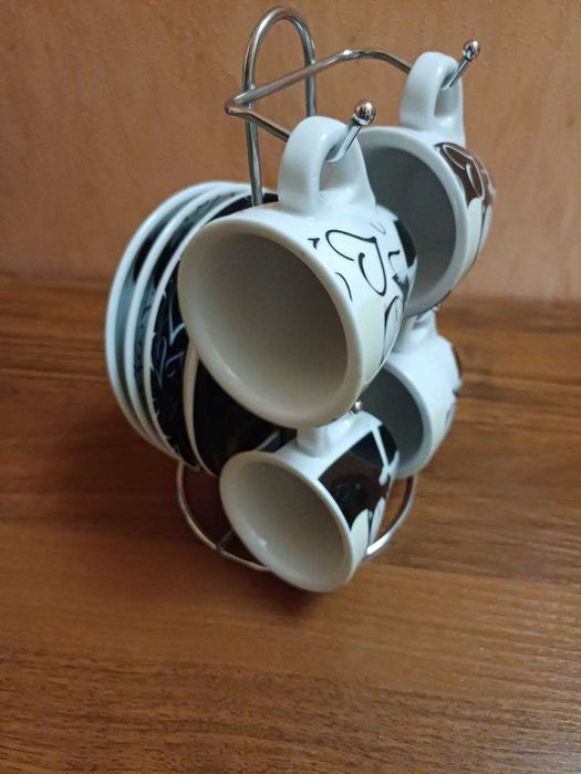 Кофейный сервиз на подставке (4 персоны)