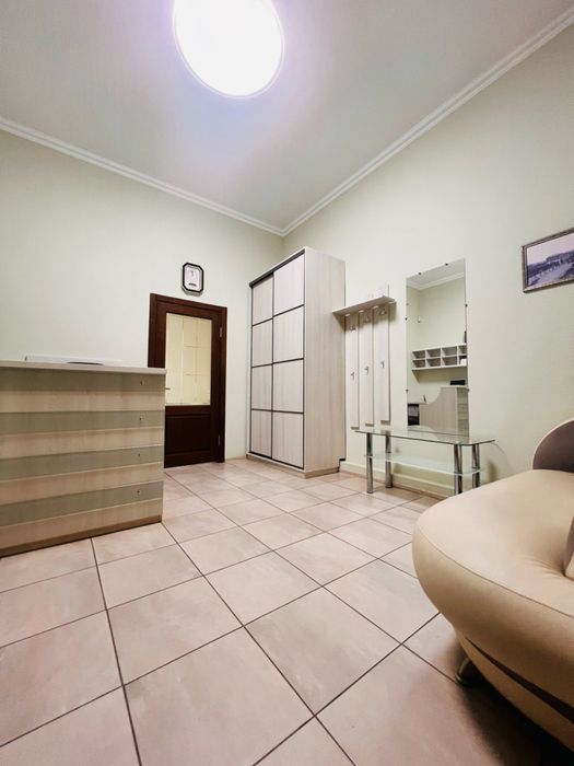Продам комерційне приміщення 34,1 м² | Центр | Дворцова / Шульгіних