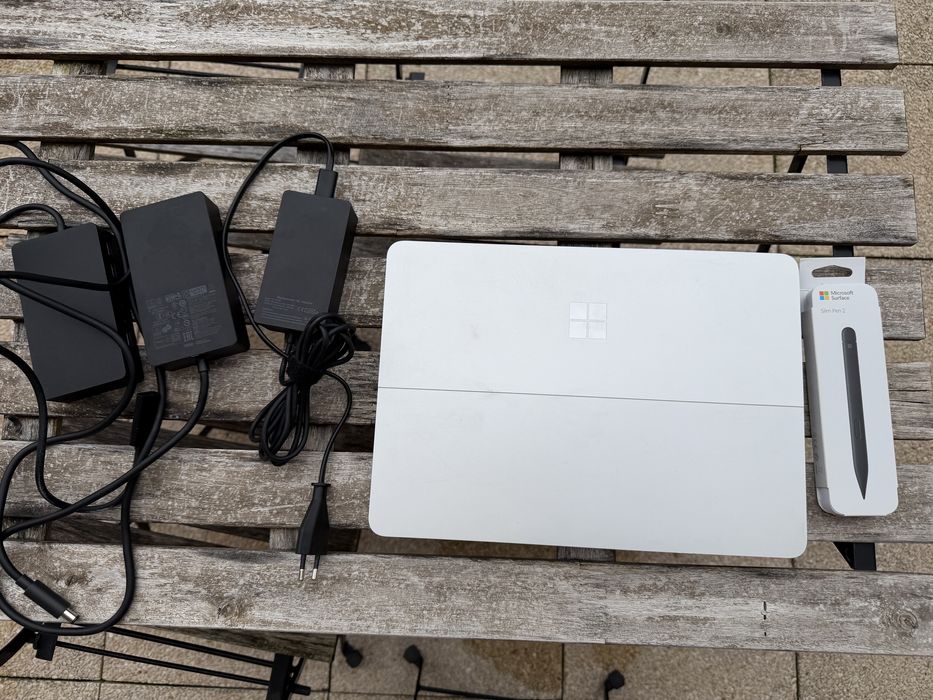 Microsoft Surface Laptop Studio 2 i7 + extras461127689039390722