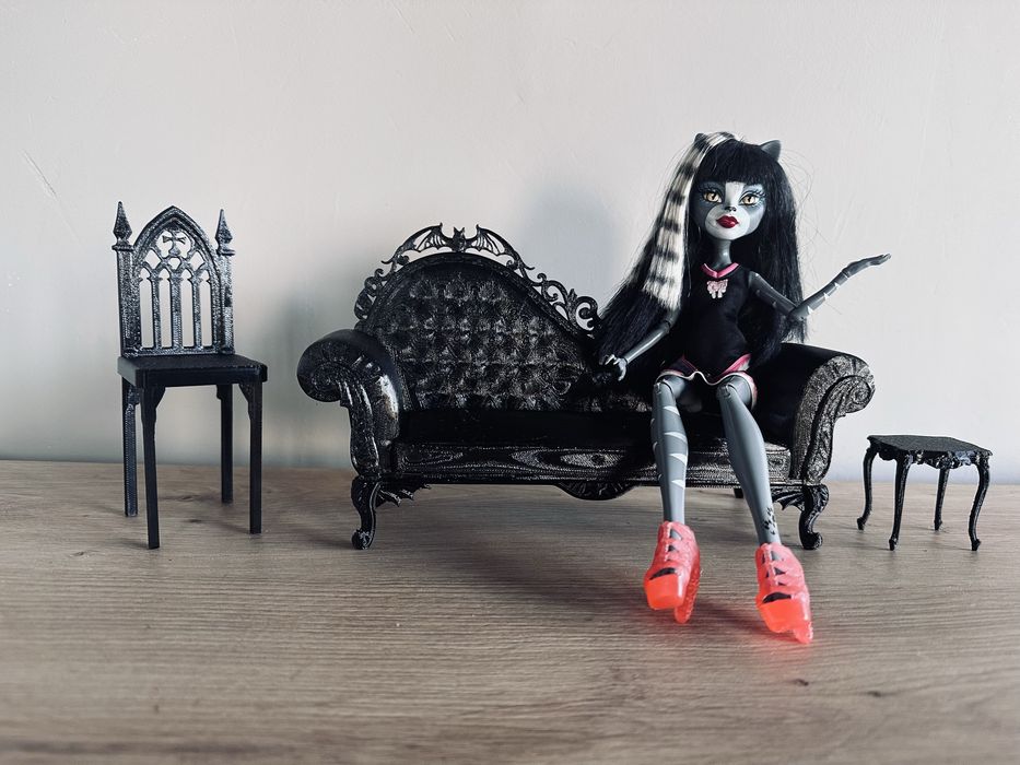 Набір меблів для Monster High Draculaura | готичний диван, стілець, столик