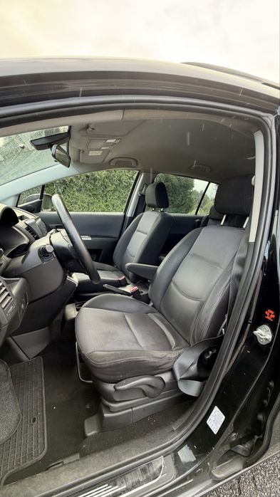 Mazda 5  de 7 lugares