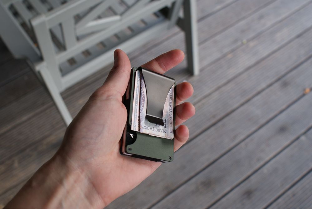 Portfel aluminiowy wolfxwallets, blok rfid, zielony
