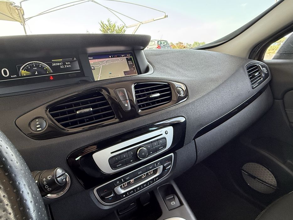 Renault Grand Scenic 1.5 DCI 110cv Bose Edition | Nacional | 2015 | Garantia 12 Meses Incluída | Possível Financiamento