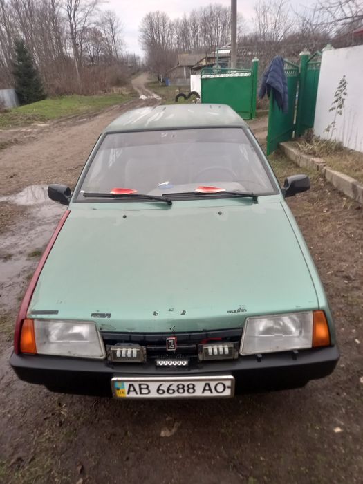 Продам машину Ваз 21099