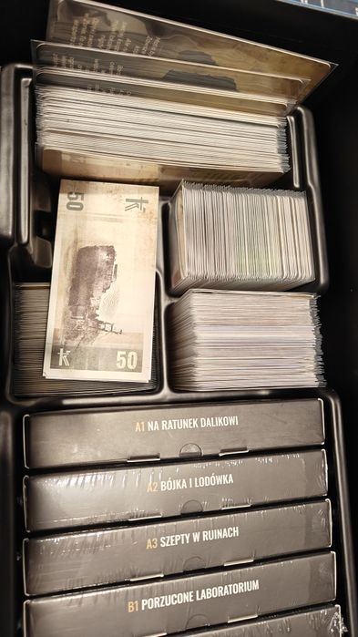 S.T.A.L.K.E.R - Board Game (PL) Adventure Pledge (w koszulkach)