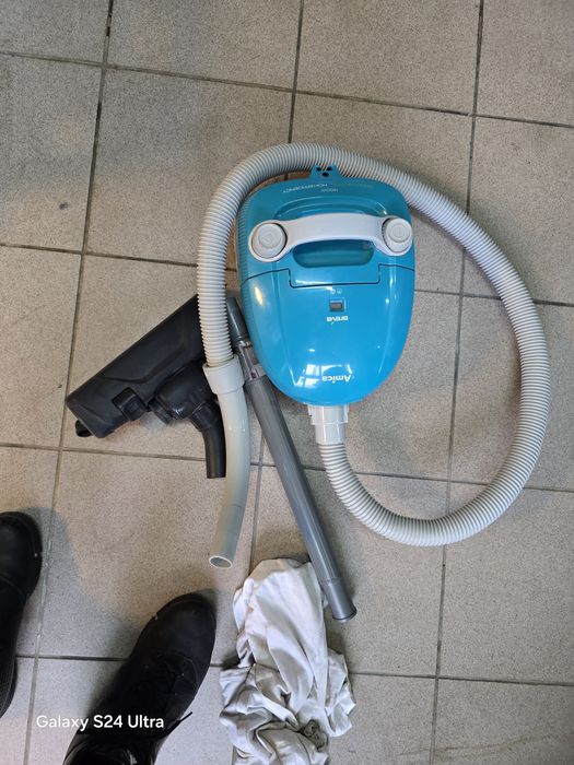 Sprzedam sprawny odkurzacz Amica