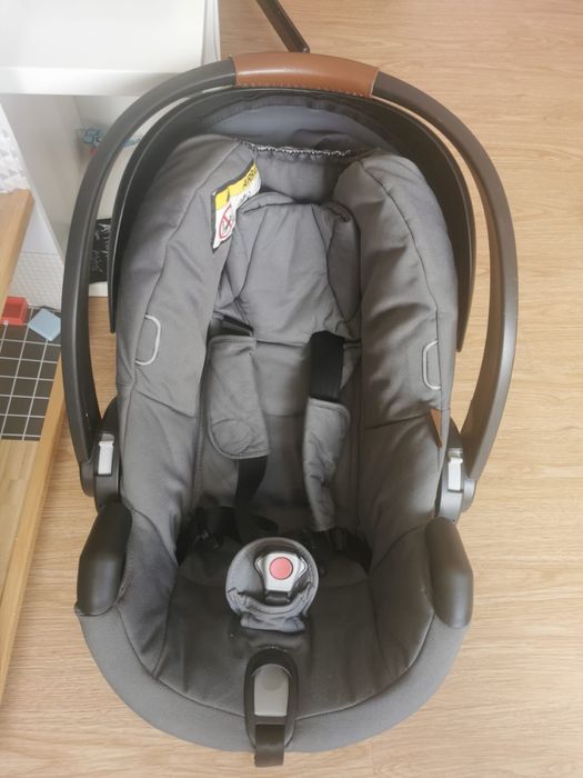 Ovo/babycoque besafe da marca Joolz com isofix