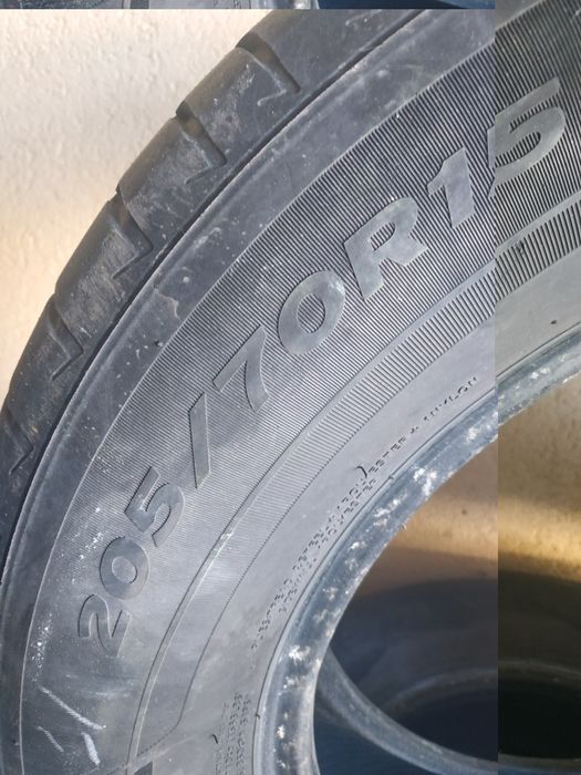 Продам комплект летней резины 205/70/r15