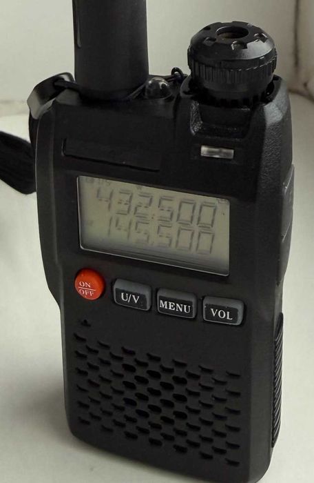 Субкомпактна радіостанція Baofeng UV-3R + 2 аккума + ЗУ