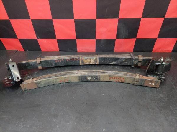 Conjunto Molas Suspensão Tras/Traseira MITSUBISHI TRUCKS Canter