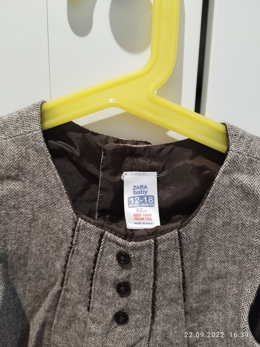 Elegancka sukienka Zara 12-18 miesięcy