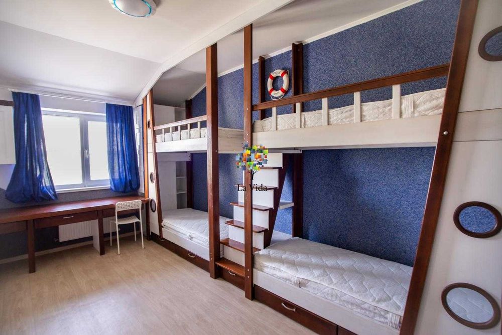 Продаж 3-к квартири з ремонтом та меблями с. Нові Петрівці, вул. Європейська, 8