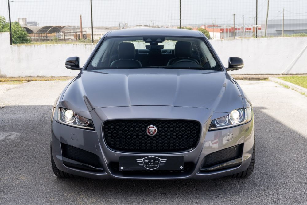 Jaguar XF 2.0D AWD Prestige (financiamento disponível)