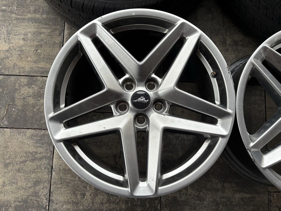 Felgi Ford Mustang GT OEM R19