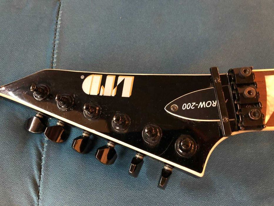 електрогітара ESP LTD Arrow-200