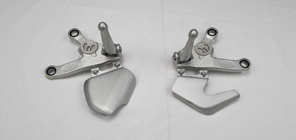 MV Agusta Brutale 1090/9090/9020 Sety podnóżki kierowcy Lewa Strona