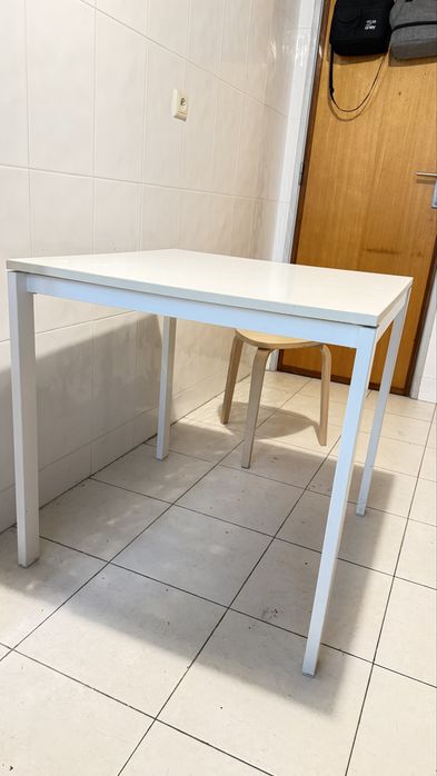 Vendo mesa branca 74*74 cm