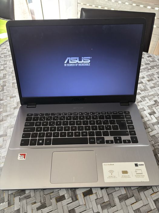 Computador portatil Asus