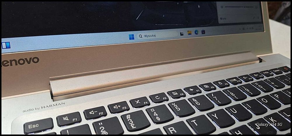 Ideapad Lenovo  i3  6gen biznesowy 1.4,1 cala podświetlana klawiatura