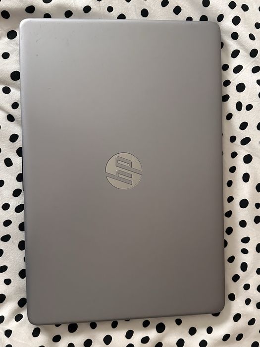 Portátil HP 250 G8