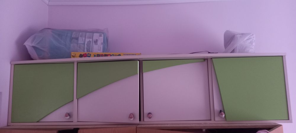 Дитячі меблі(комплект)