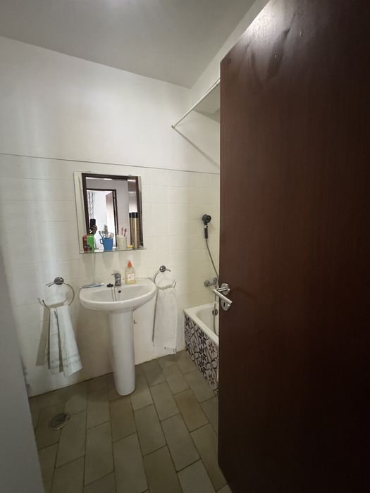 Apartamento T2, 1° andar com varanda e terraço (RESERVADO)
