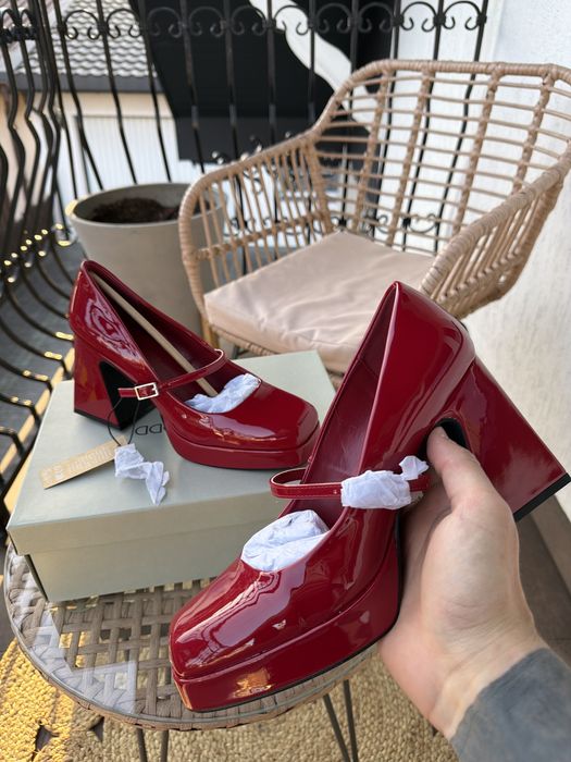 Even&Odd szpilki damskie czerwone rozmiar 40