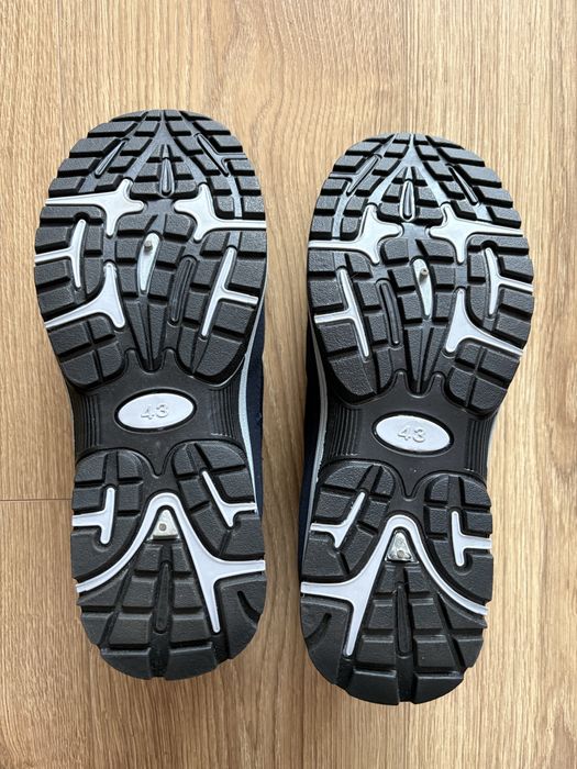 Wygodne granatowe buty r. 42