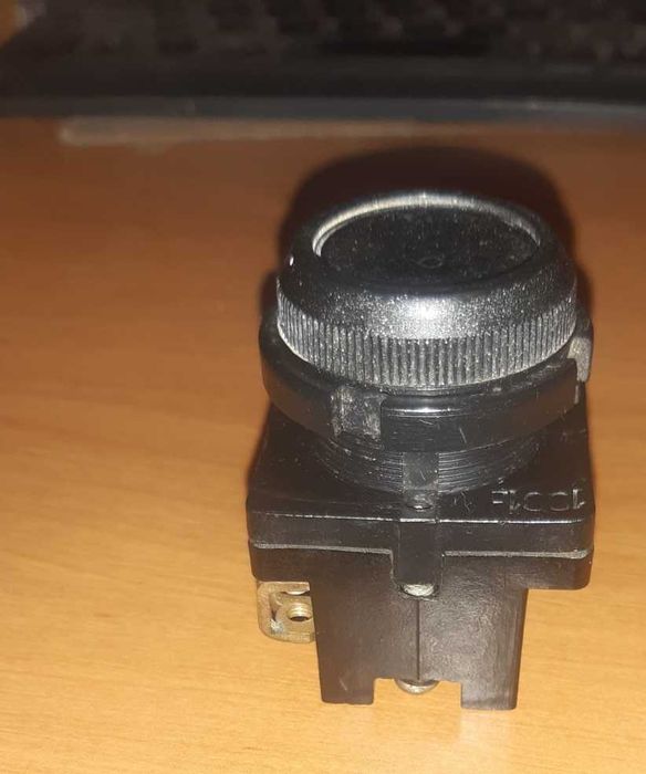 Кнопка КЕ 021  для станков