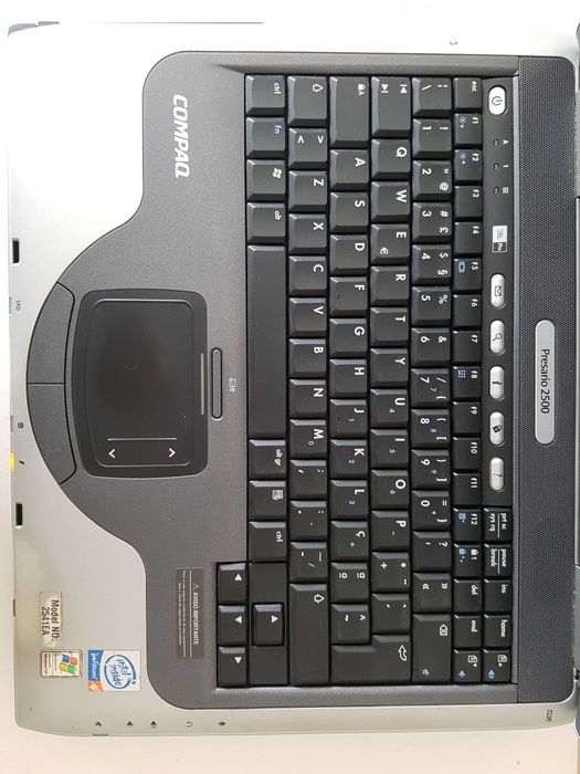 PC Portatil Compaq Presario 2500425907084760207361