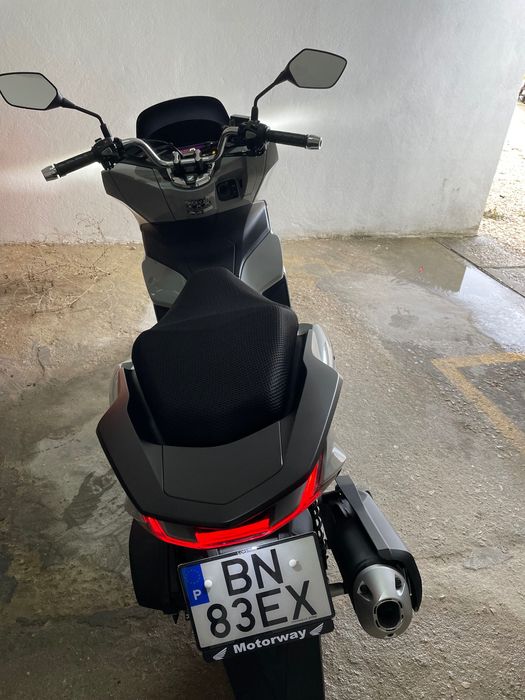 Honda pcx 2024 com 1400km