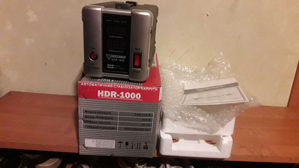 Стабілізатор напруги Forte HDR-1000