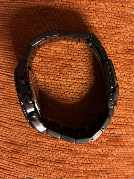 Relógio da marca ONE