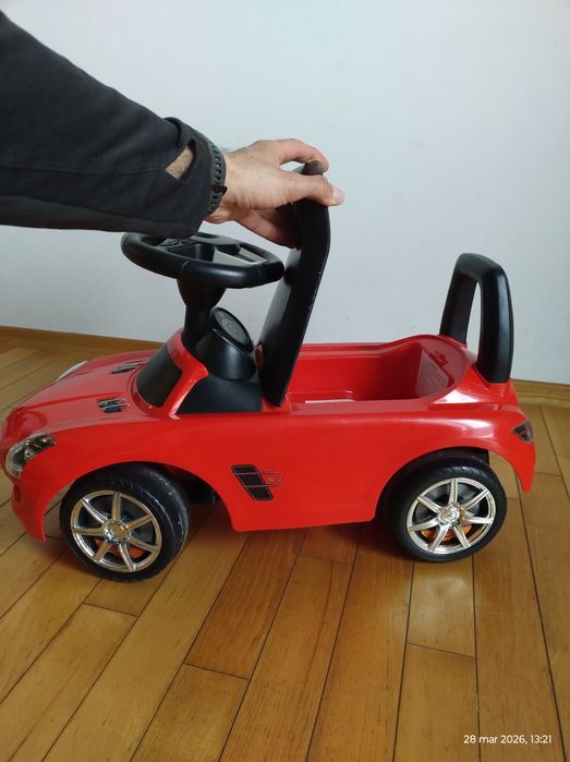 Jeździk dziecięcy Mercedes