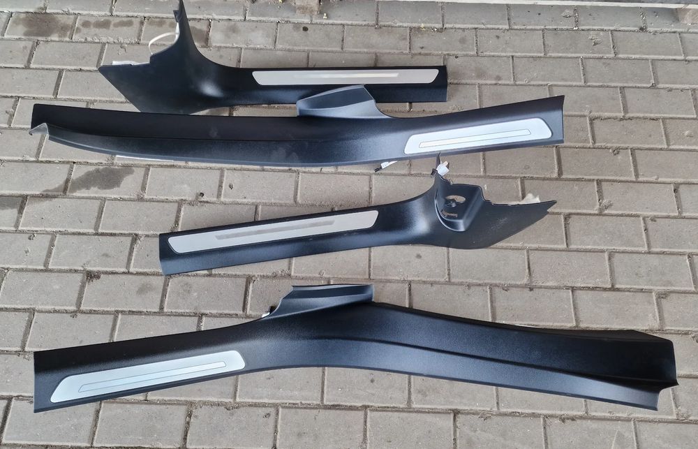 listwy progowe podświetlane led komplet audi a8 d4 4h4864607 4h1867271