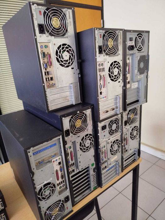 Computadores Antigos para Peças/Componentes