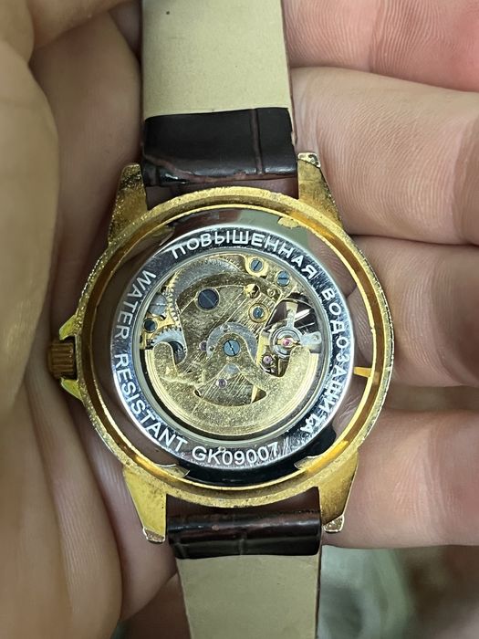Продам японские часы, торг уместен