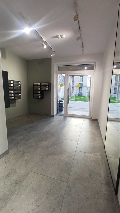 2-ох новобудова в ЖК Компас з паркомісцем та коміркою