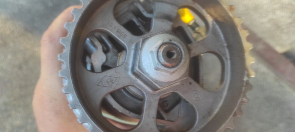 Паливний насос з датчиком