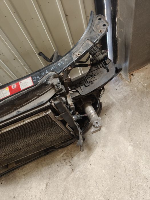 Przedni pas chłodnica chłodnice wiskoza wiatrak moduł audi A4 b6 v6 be