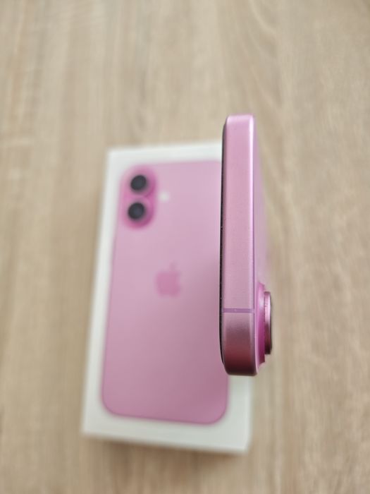 iPhone 16 różowy stan idealny