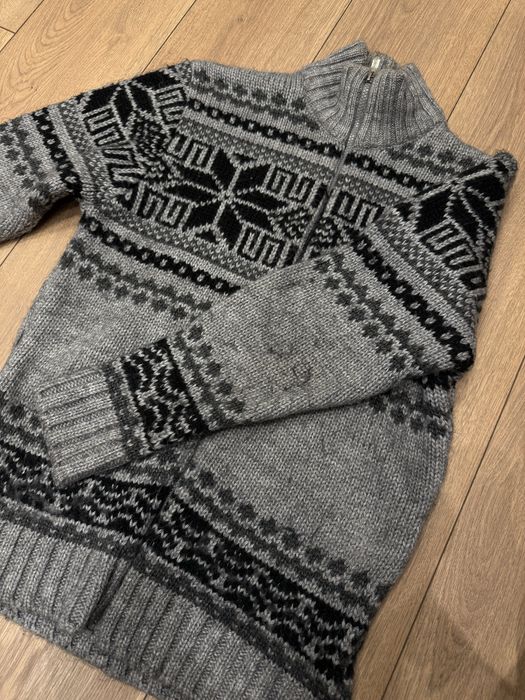 Теплий шерстяний светр