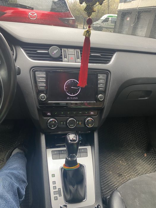 Продам автомобіль сімейний