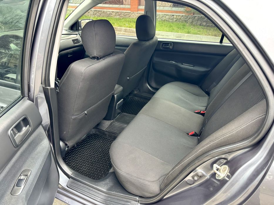 Продам Митсубиси Лансер