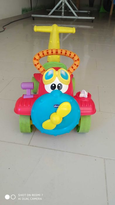 Carrinho de bebê e criança64409171581187121