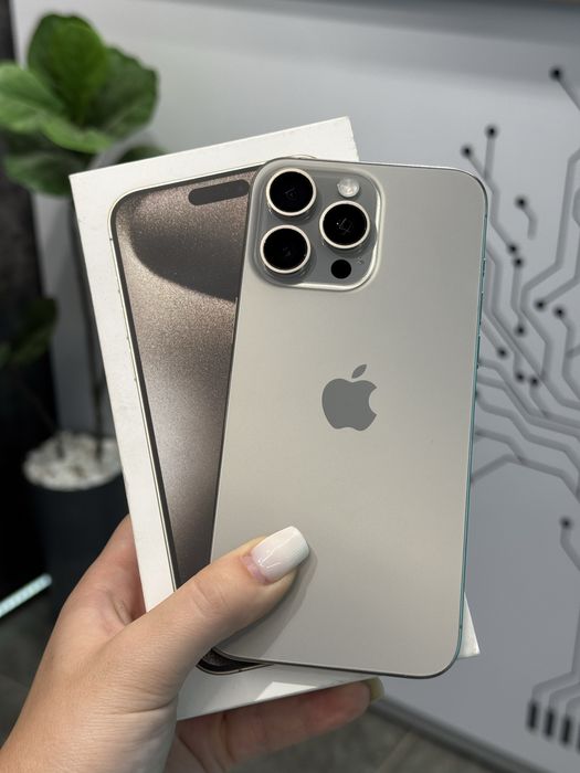 Гарантія • iPhone 15 Pro Max • 256GB • 85%Акб • Оплата частинами