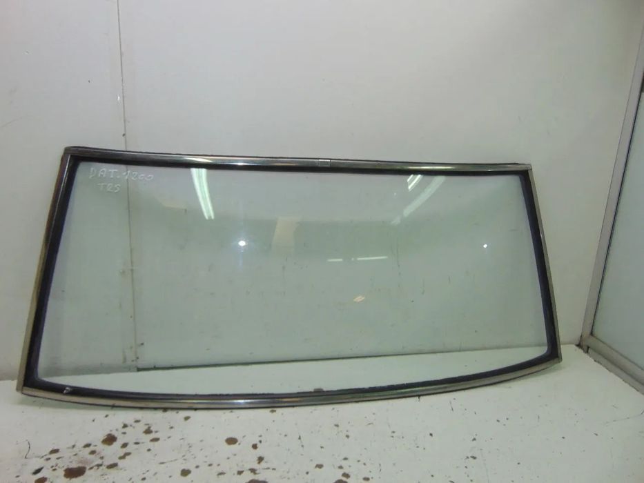 Datsun 1200 vidro oculo