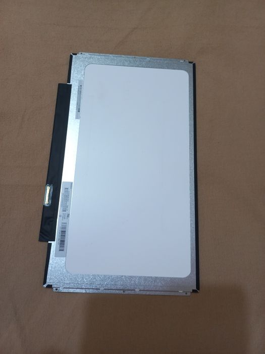 Матрица 13.3  дюйма  N133BGA-EA1  HD 1366X768 30pin slim